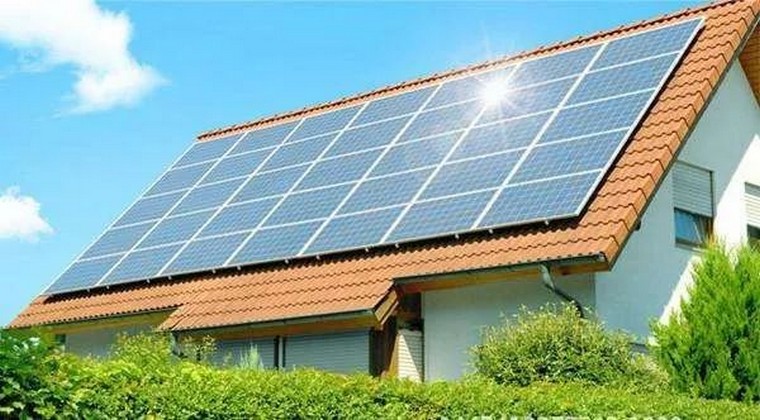什么是家庭光伏發(fā)電系統(tǒng)，家庭自用小型光伏發(fā)電詳細(xì)配置